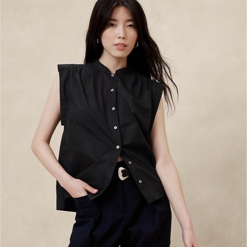 NWTs Banana Republic Black Sleeveless Blouse